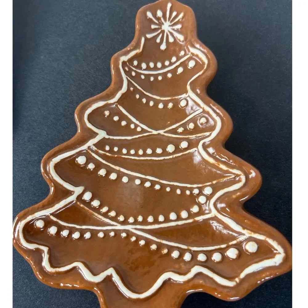 Pottery Barn Gingerbread Tree Appetizer Plates Set of four NIB